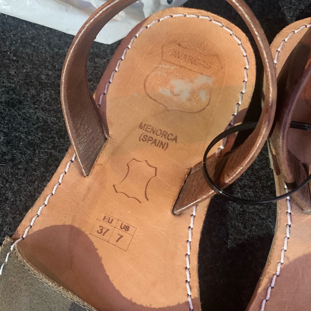 Avarcas Camouflage Open-Toe Sandals - Picture 10 of 13